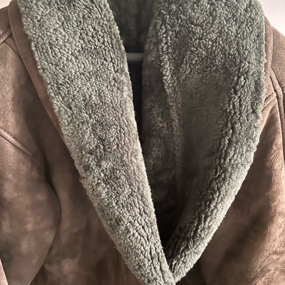 Unique sheepskin coat - Picture 2 of 6